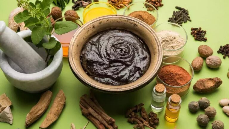 Chyawanprash: प्राचीन औषधि से आधुनिक सप्लीमेंट तक का सफर